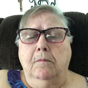 Meet your Posher, Lorraine